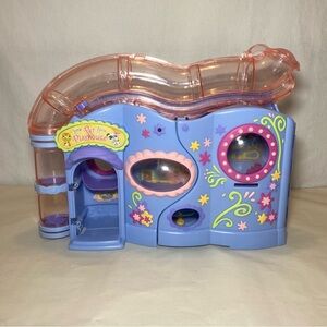 LPS Littlest Pet Shop Little Lovin' Pet Playhouse Play Set Vintage 2004 Hasbro